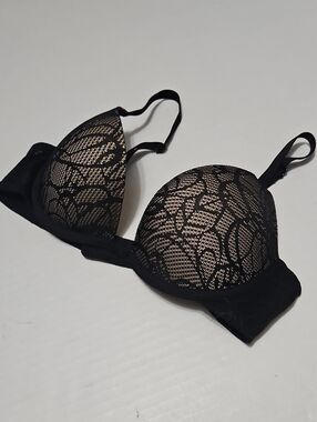 DKNY Black Lace Overlay Padded Underwire Bra Size 34B